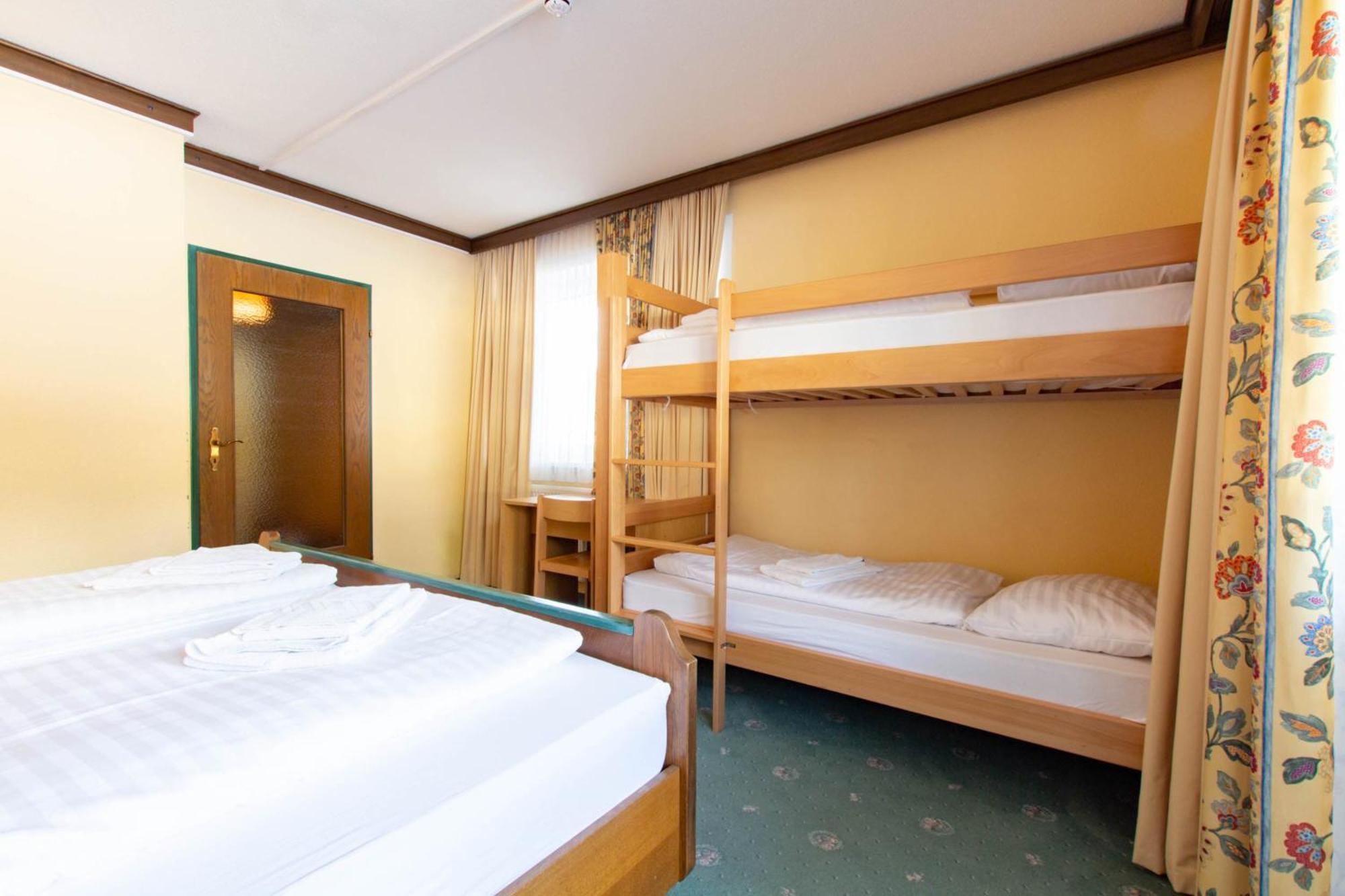 Mountain Hostel Ramsau am Dachstein Rom bilde